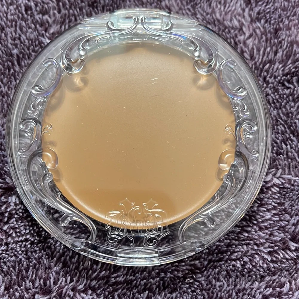 KVD Good Apple Medium 054 Skin-Perfecting Hydrating Foundation Balm